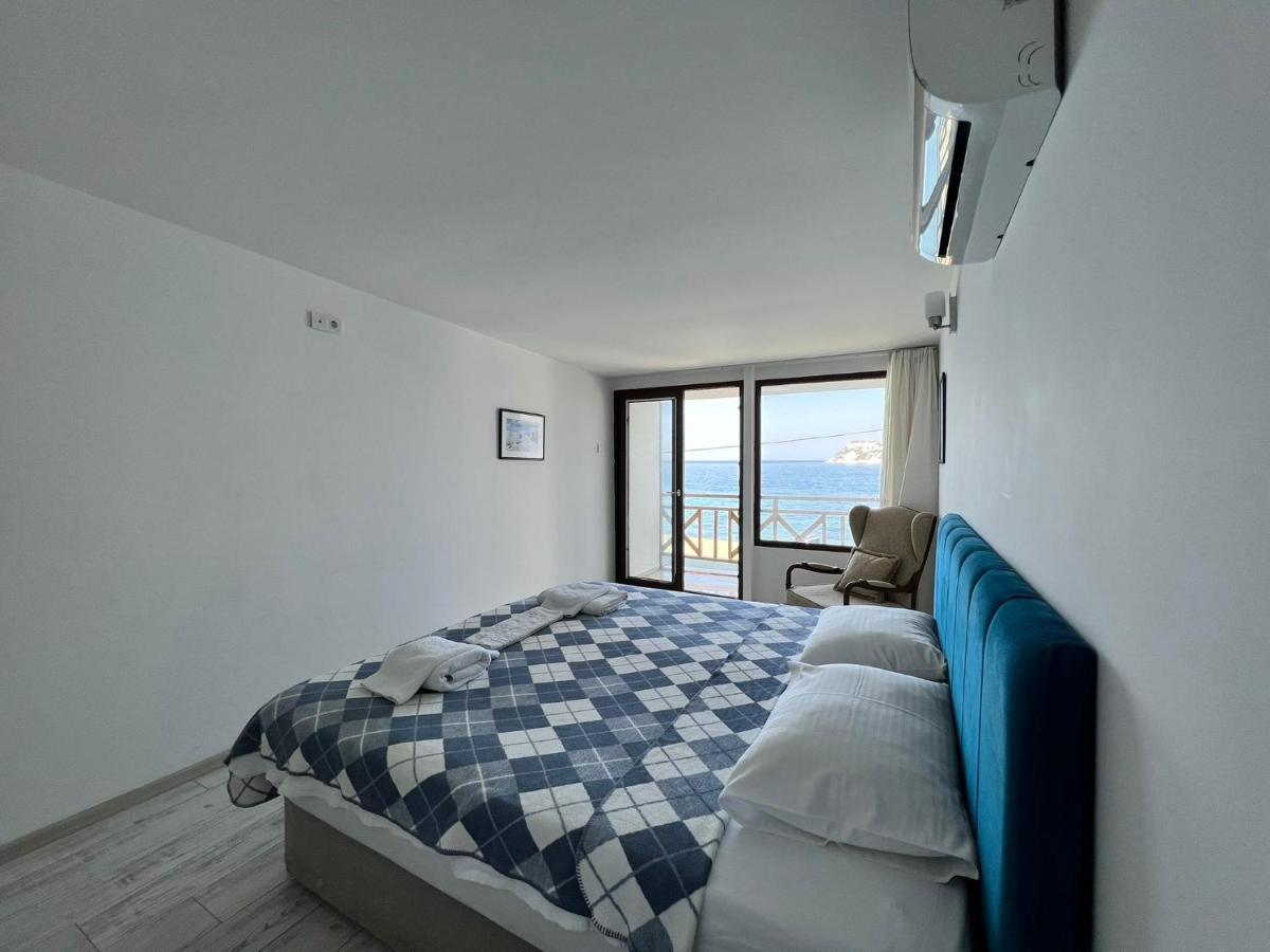 Giritli Rum Meyhanesi & Butik Otel Karaburun  Εξωτερικό φωτογραφία