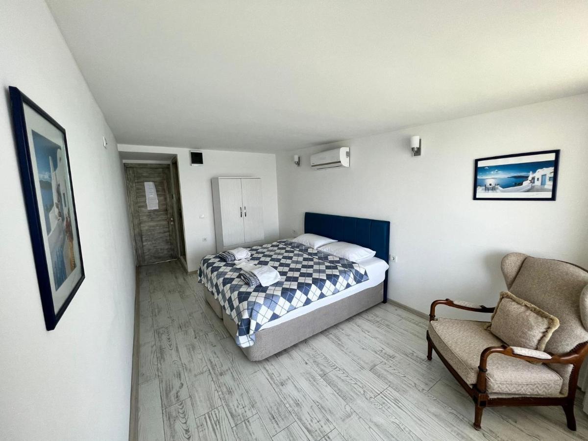 Giritli Rum Meyhanesi & Butik Otel Karaburun  Εξωτερικό φωτογραφία