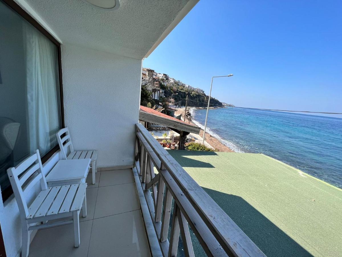 Giritli Rum Meyhanesi & Butik Otel Karaburun  Εξωτερικό φωτογραφία
