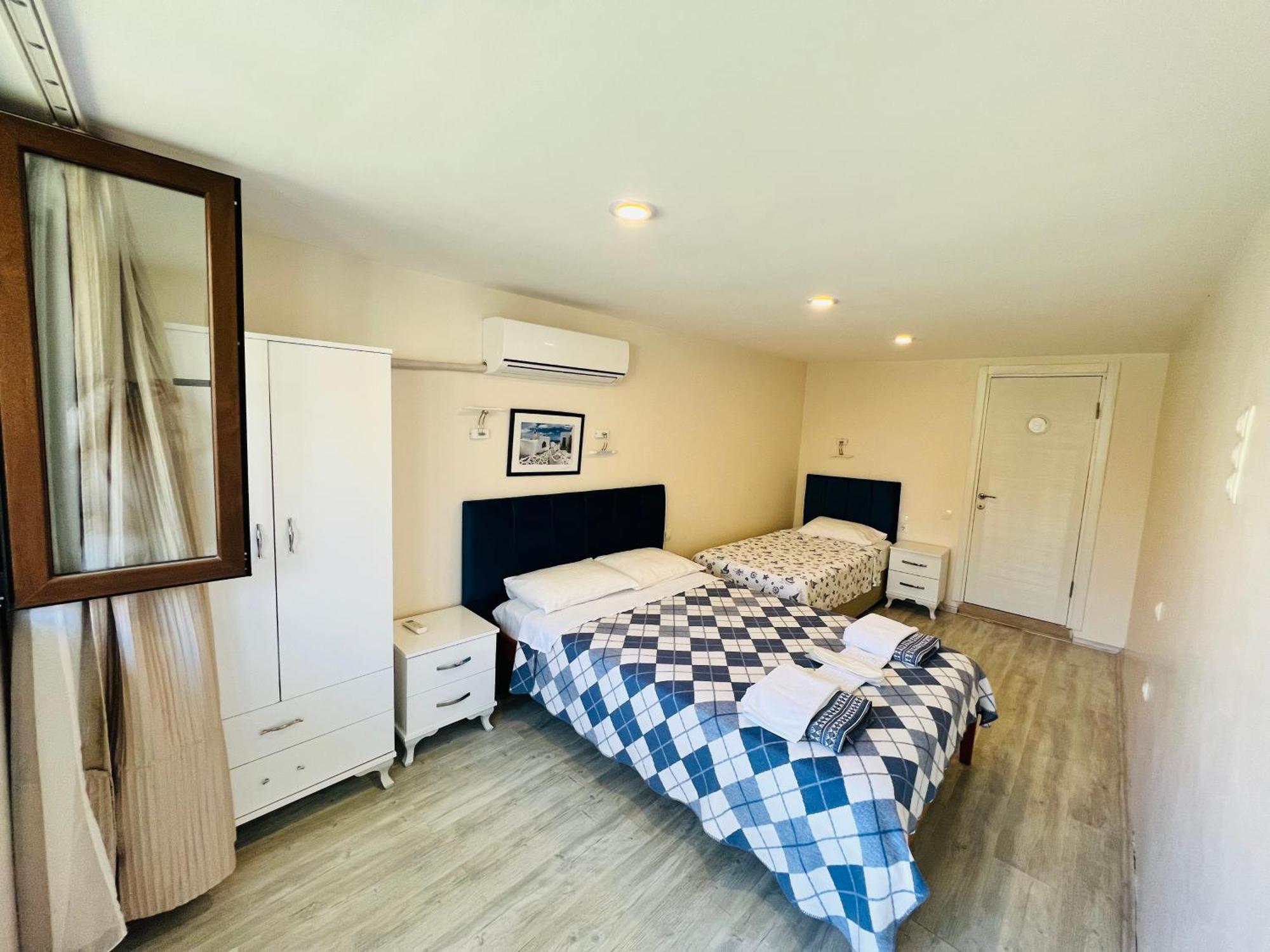Giritli Rum Meyhanesi & Butik Otel Karaburun  Εξωτερικό φωτογραφία