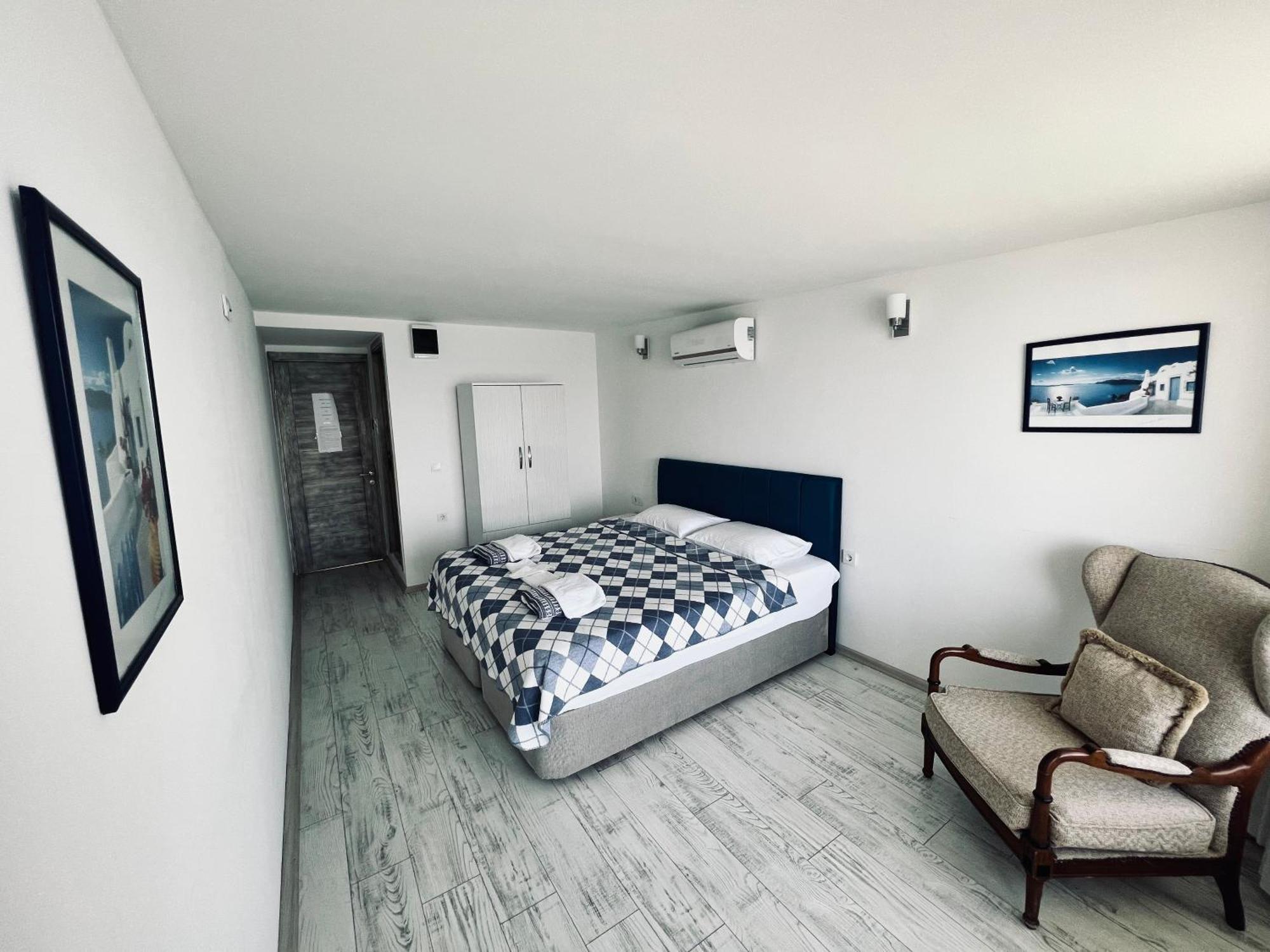 Giritli Rum Meyhanesi & Butik Otel Karaburun  Εξωτερικό φωτογραφία